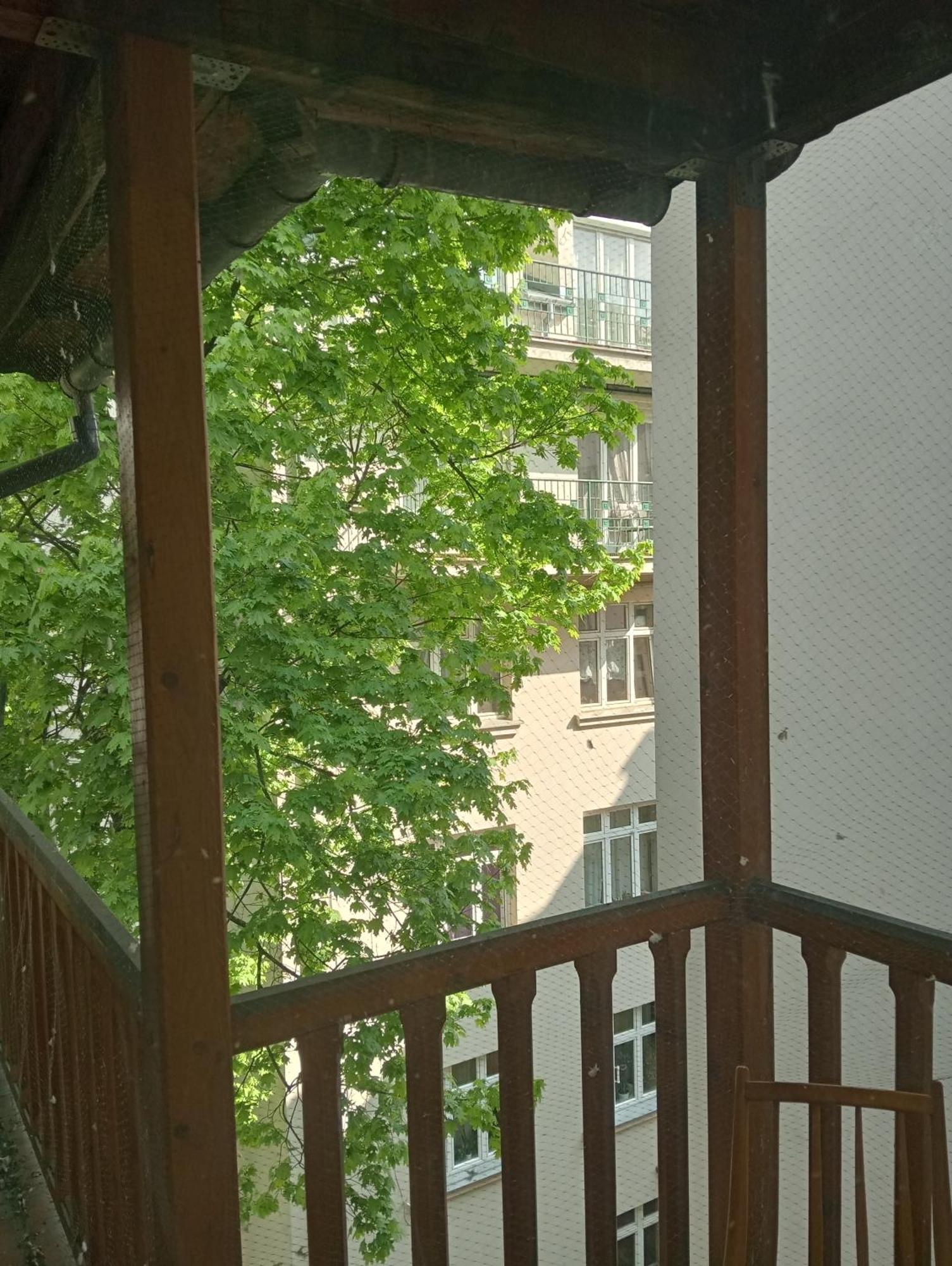 Apartament Central Station Batorego Krakow Bagian luar foto